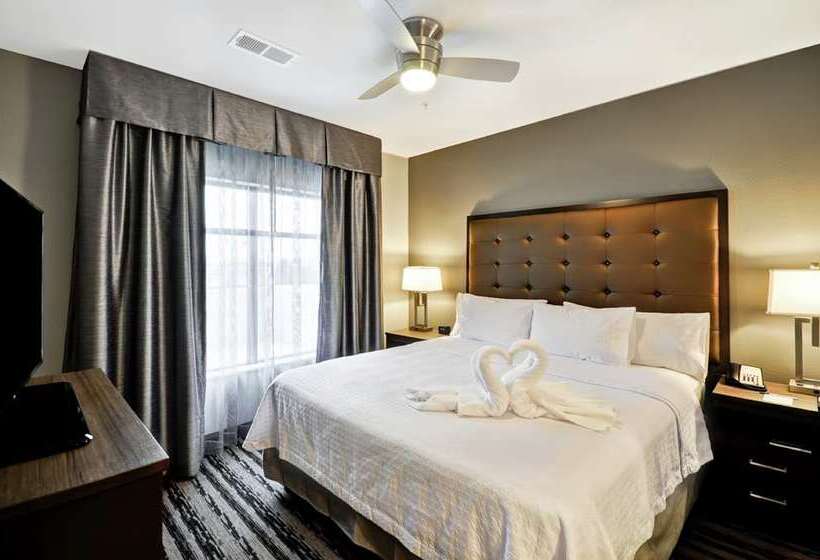 Suite, Embassy Suites By Hilton Austin Downtown South Congress