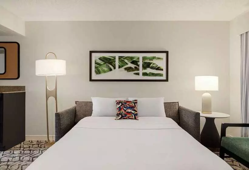 اتاق استاندارد با تخت بزرگ, Embassy Suites By Hilton Napa Valley