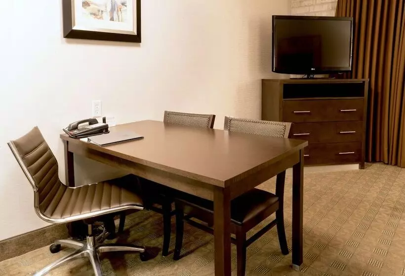 سوئیت پریمیوم, Embassy Suites Corpus Christi