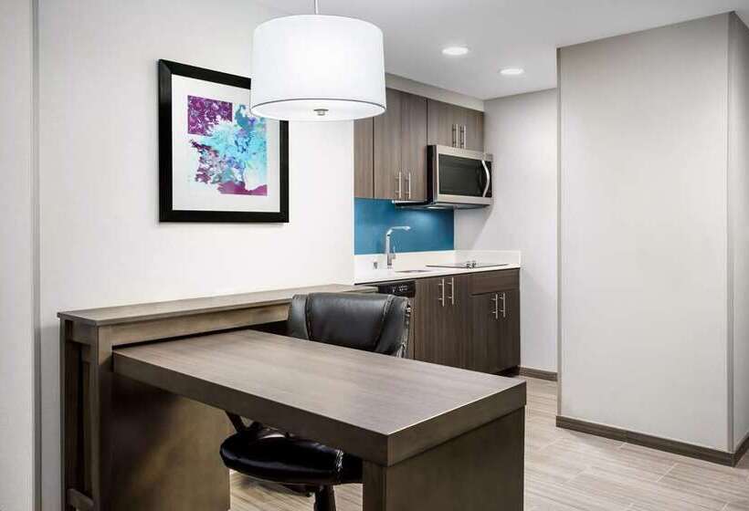스탠다드 룸, Embassy Suites Corpus Christi