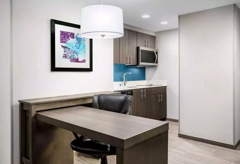 اتاق استاندارد, Embassy Suites Corpus Christi