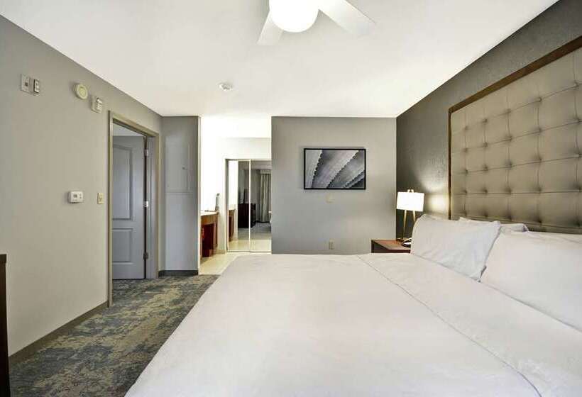 غرفة قياسية, Embassy Suites Corpus Christi