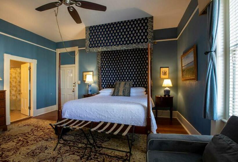غرفة قياسية سرير كينج, Foley House Inn