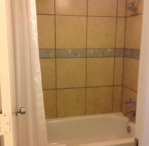 اتاق استاندارد با 2 تخت دوبل, Houston Inn And Suites