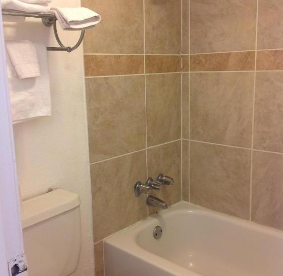 اتاق لوکس, Houston Inn And Suites