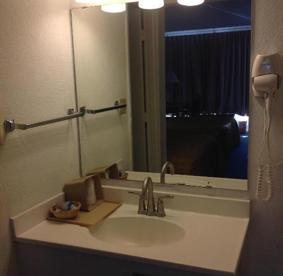 اتاق پرمیوم, Houston Inn And Suites