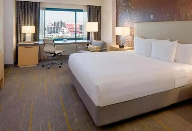 اتاق استاندارد با تخت بزرگ برای معلولان, Hyatt Regency Santa Clara