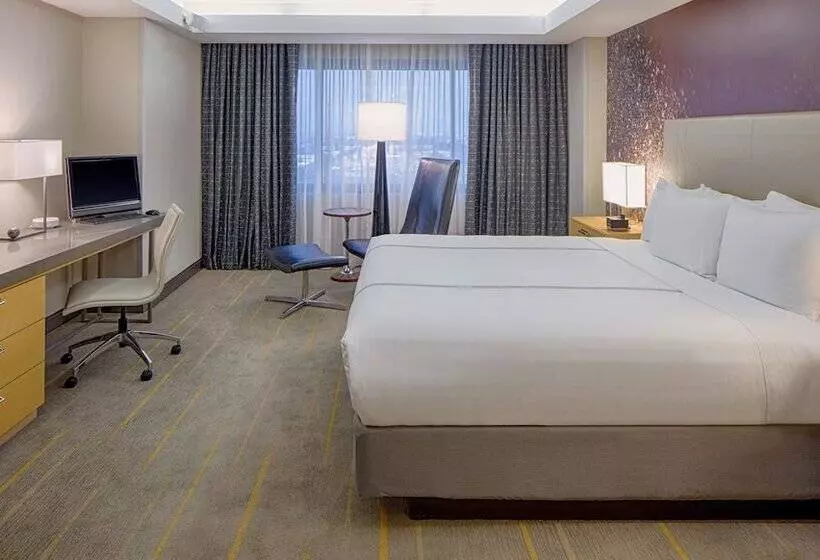 سوییت اجرایی, Hyatt Regency Santa Clara