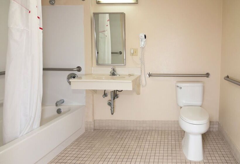 プレミアムルーム, Red Roof Plus Miami Airport