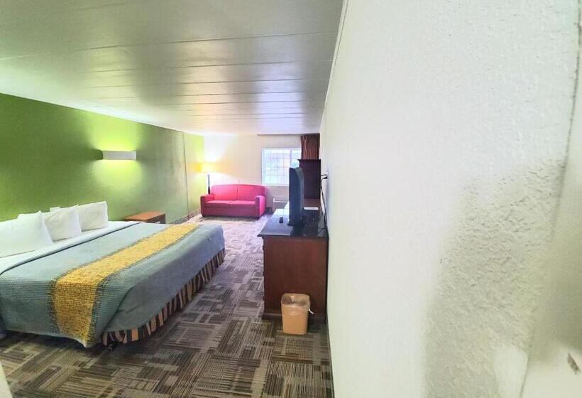 غرفة قياسية سرير كينج لذوى الإحتياجات الخاصة, Royal Inn