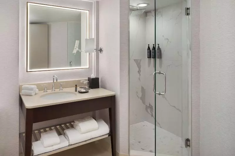 キングサイズベッドのスタンダードルーム, The Westin Atlanta Perimeter North