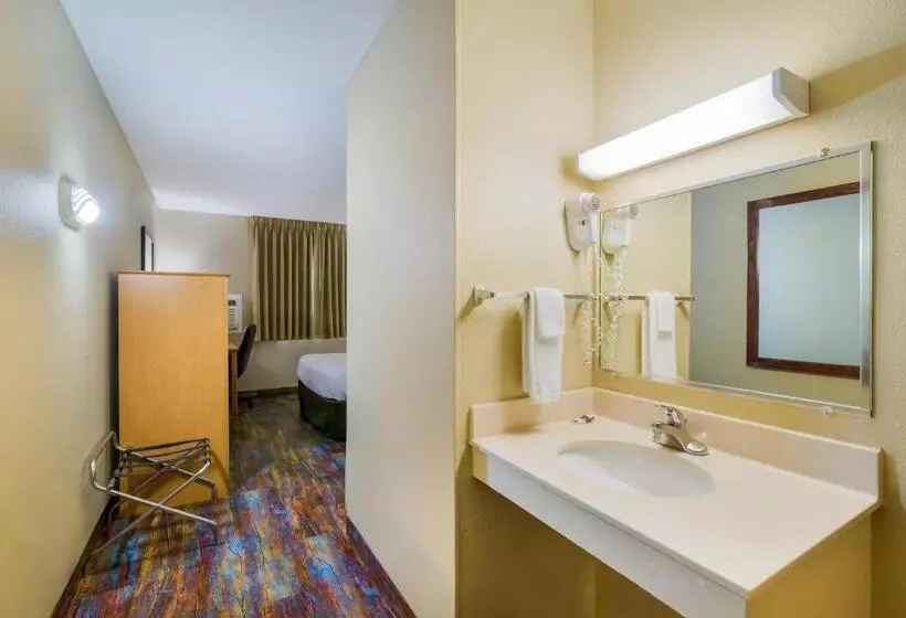 اتاق استاندارد, Americas Best Value Inn Fargo
