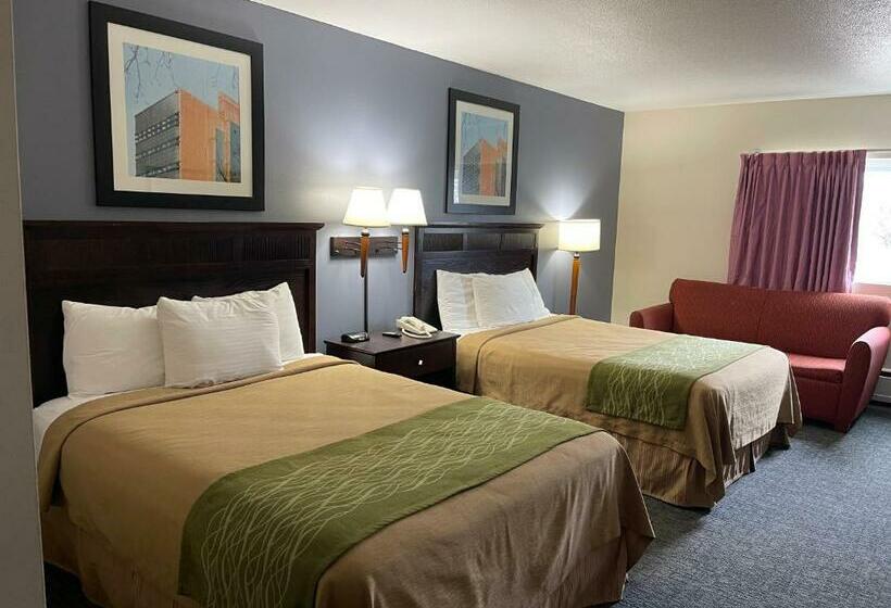 Номер Стандарт, Village Inn Green Bay