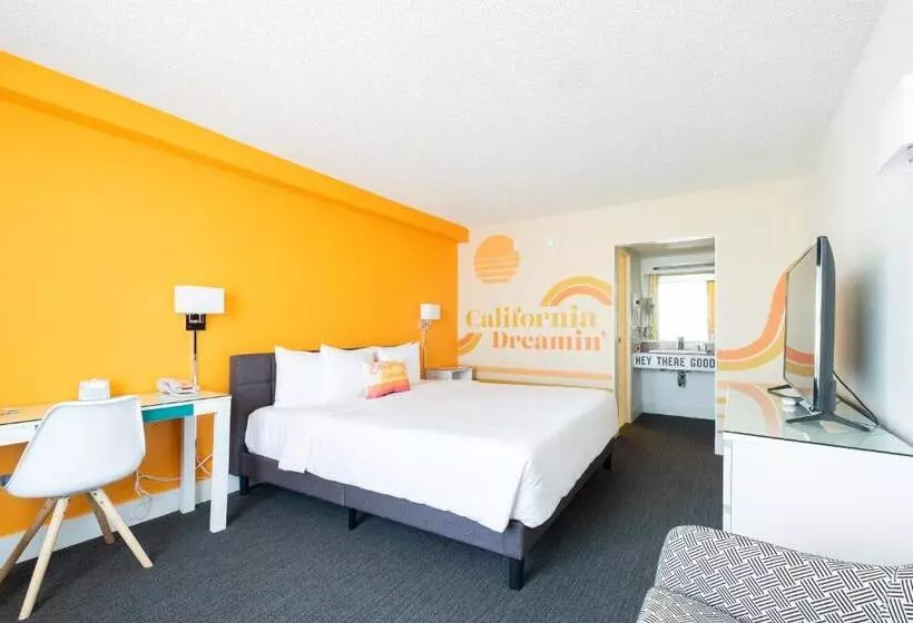 اتاق سوپریور با تخت بزرگ, Rambler Motel