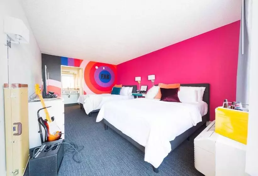 اتاق سوپریور, Rambler Motel