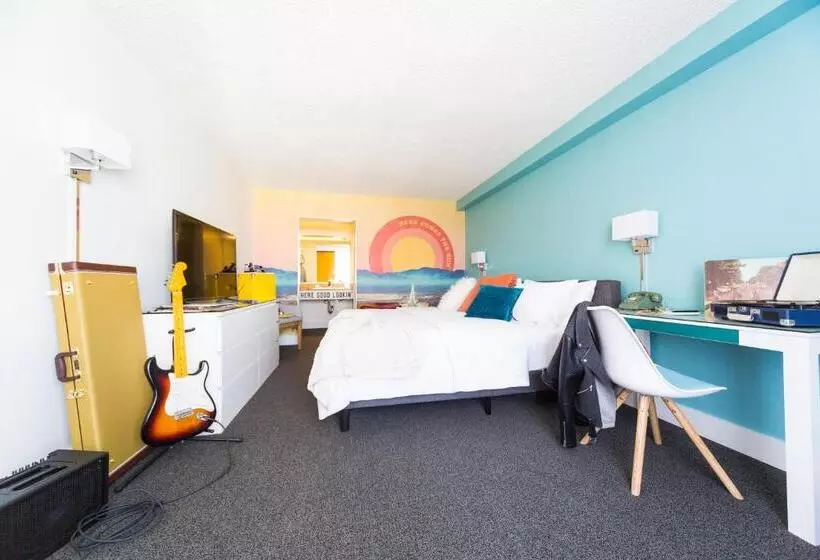 اتاق استاندارد با تخت بزرگ, Rambler Motel