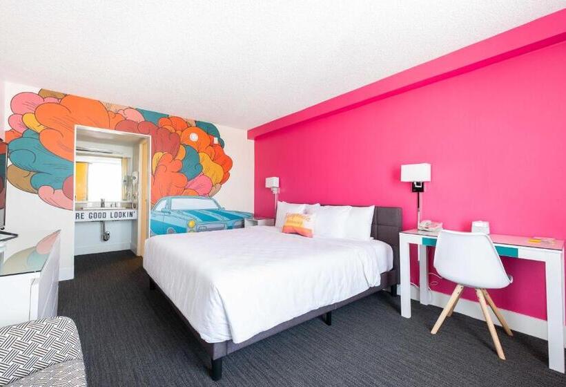 带大床的标准间, Rambler Motel