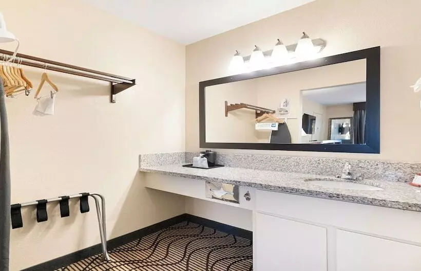 اتاق استاندارد با تخت دوبل, Surestay Plus Hotel By Best Western Sacramento North