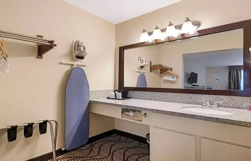 اتاق استاندارد با 2 تخت دوبل, Surestay Plus Hotel By Best Western Sacramento North