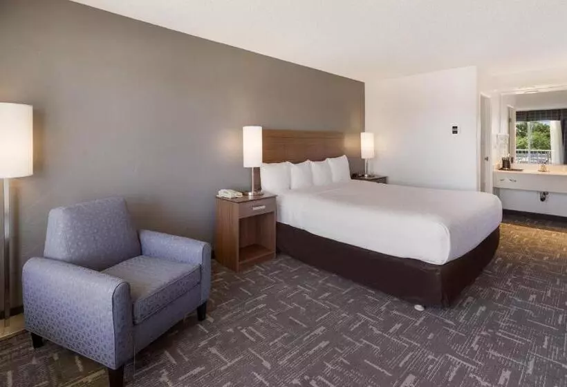 اتاق استاندارد با تخت دو نفره بزرگ, Clarion Hotel Concord Walnut Creek