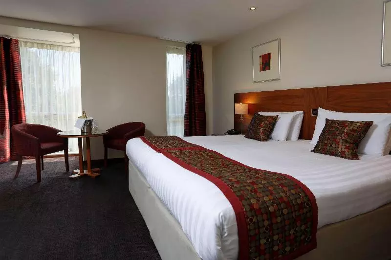 سوئیت برای معلولان, Best Western Plus Grantree Inn