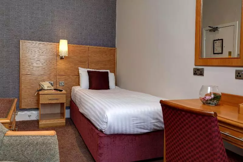 سوئیت برای معلولان, Best Western Plus Grantree Inn