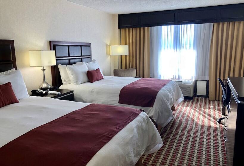 带2个双人床的标准工作室, Best Western Plus Grosvenor Airport