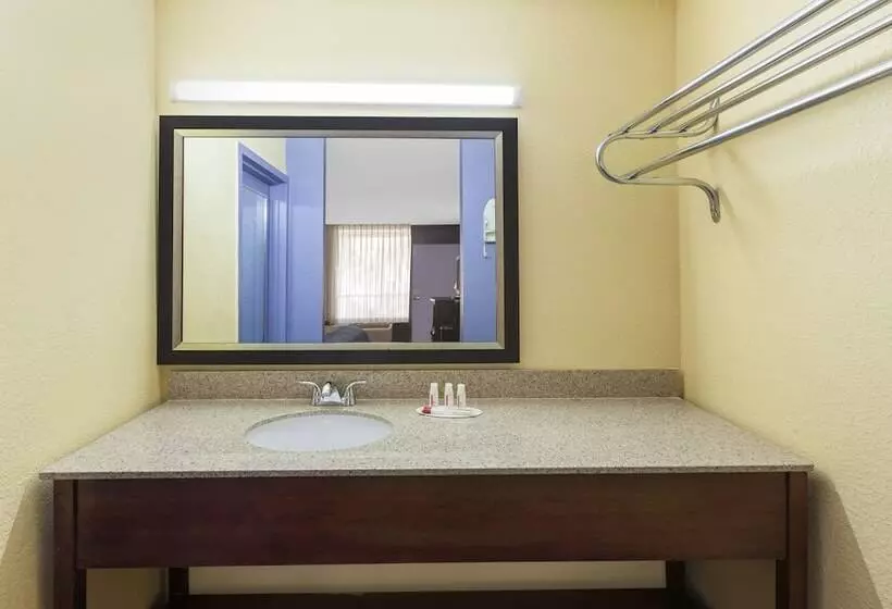 Standard-huone 2 Parivuodetta, Days Inn By Wyndham Uvalde
