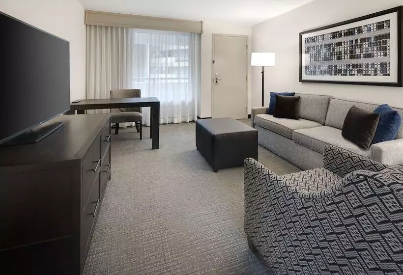 スイート, Embassy Suites By Hilton Detroit Troy Auburn Hills
