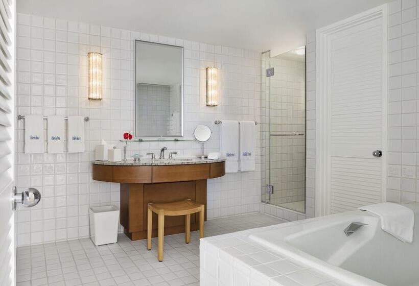 Полулюкс Вид на Море, Halekulani