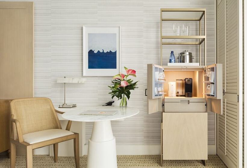 Номер Стандарт Вид на Сад, Halekulani