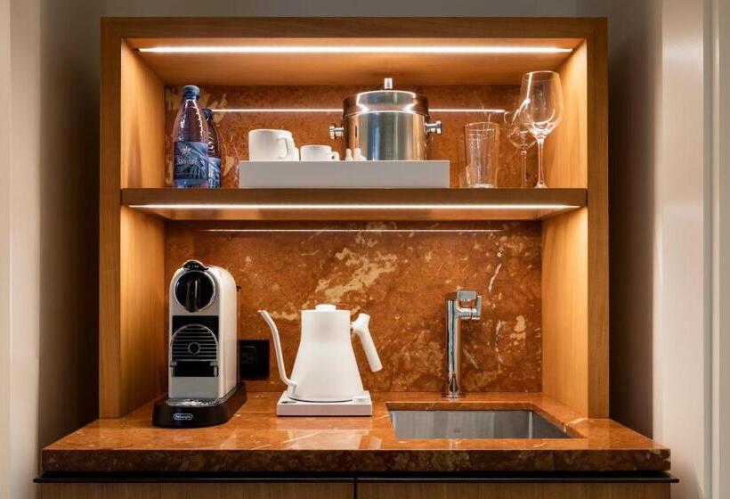 جناح ذو إطلالة, Halekulani