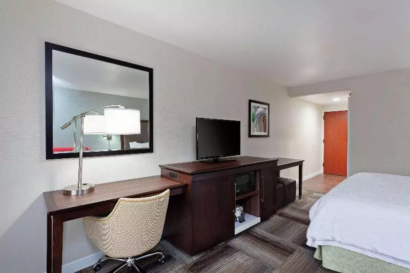 اتاق استاندارد با تخت بزرگ, Hampton Inn Los Angeles/arcadia/pasadena
