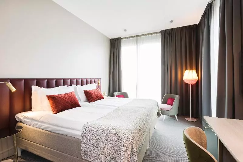 اتاق استاندارد با تخت بزرگ, Hampton Inn Los Angeles/arcadia/pasadena