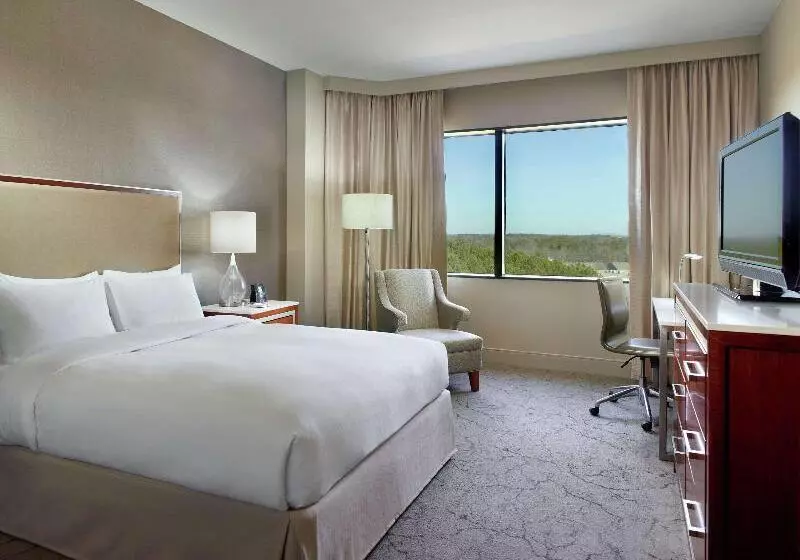 キングサイズベッドのエクゼクティブルーム, Hilton Atlanta Northeast