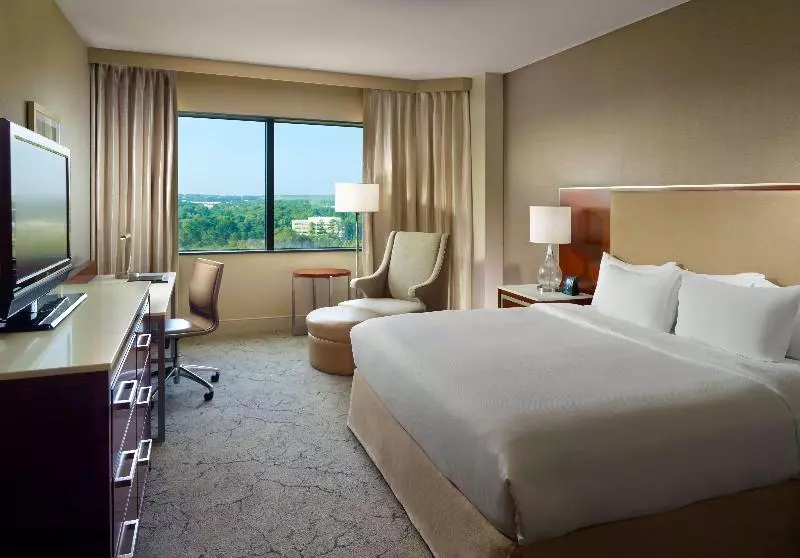 キングサイズベッドのエクゼクティブルーム, Hilton Atlanta Northeast