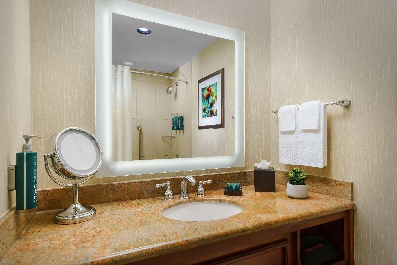 غرفة إدارية سرير كينج, Hilton Phoenix Airport