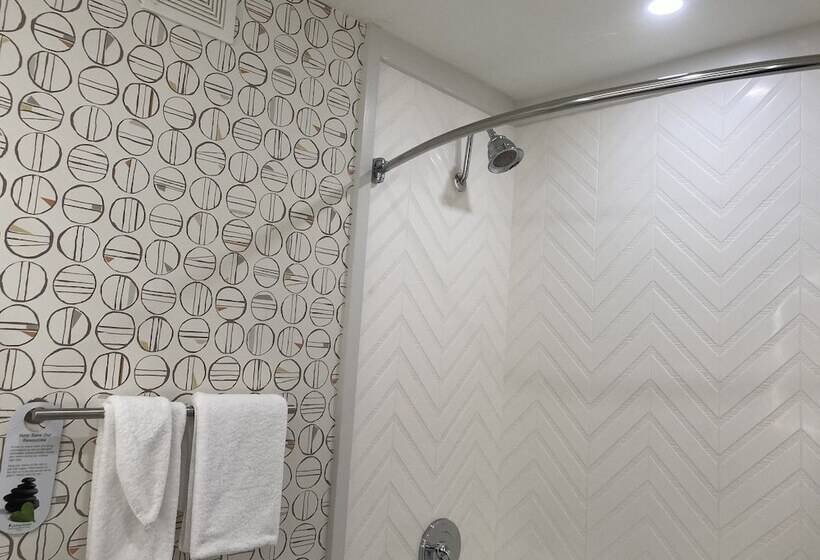 Номер Стандарт, Holiday Inn Niagara Falls State Park Entry, An Ihg