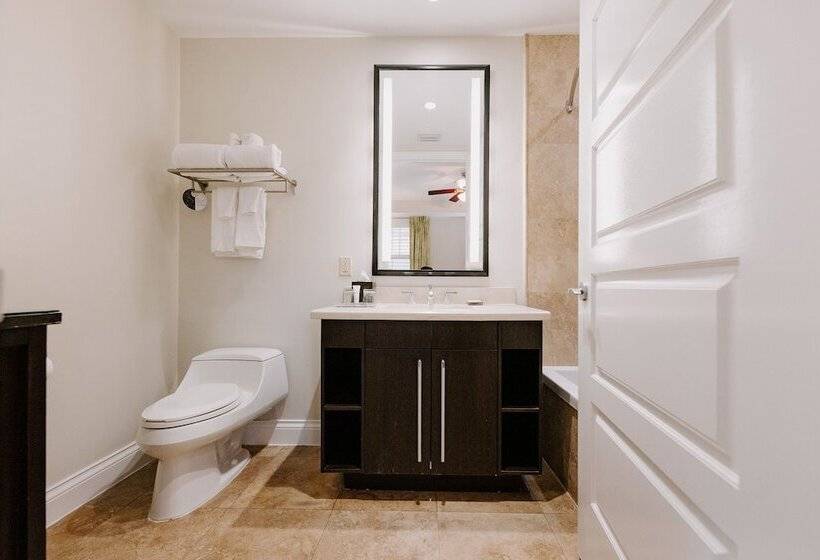 キングサイズベッドのスタンダードルーム, Beachside Resort & Residences