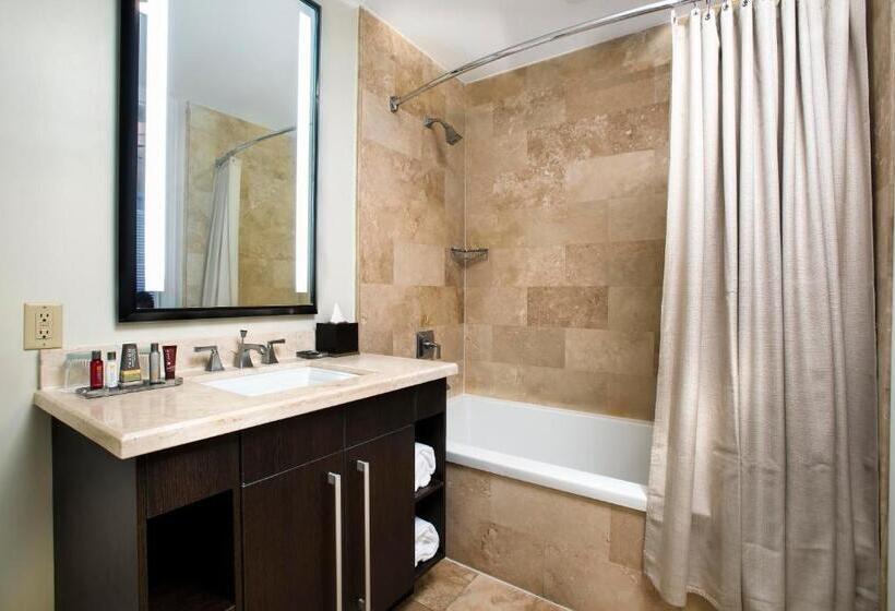 キングサイズベッドのスタンダードルーム, Beachside Resort & Residences