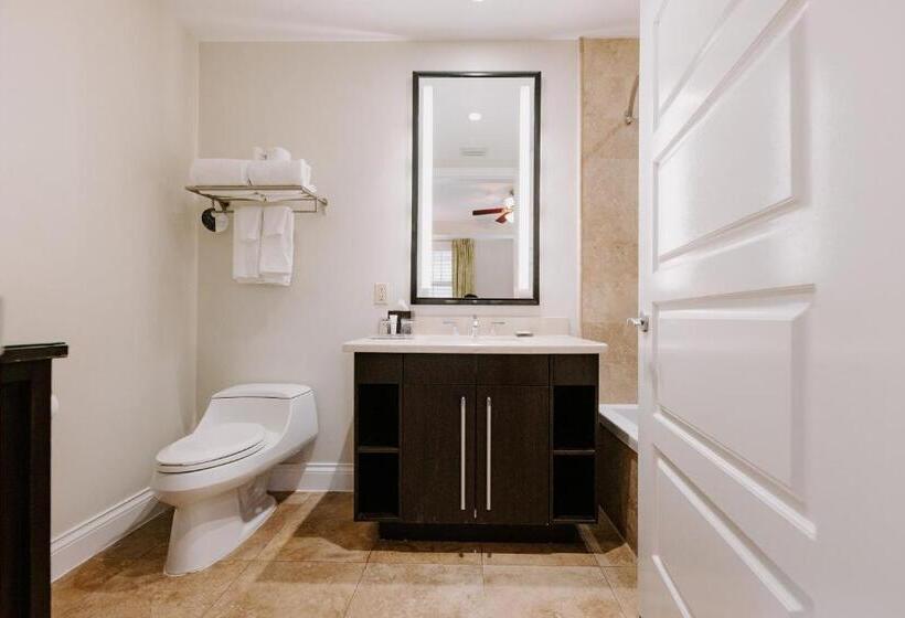 クイーンサイズベッドのスタンダードルーム, Beachside Resort & Residences