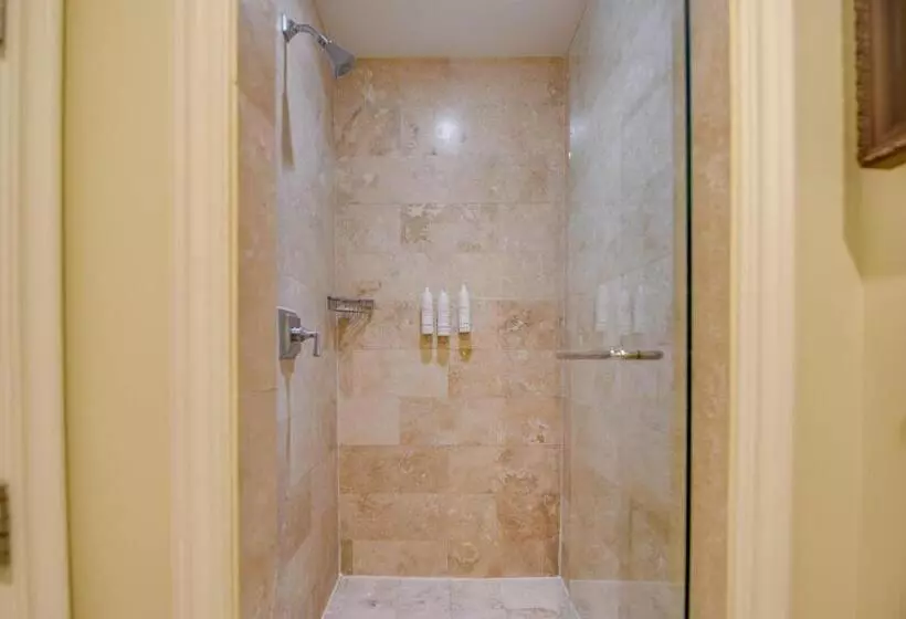 آپارتمان 1 خوابه با بالکن, Beachside Resort & Residences