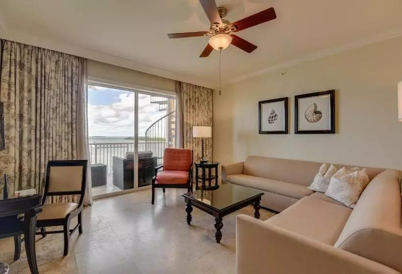 آپارتمان 1 خوابه با بالکن و چشمانداز دریا, Beachside Resort & Residences