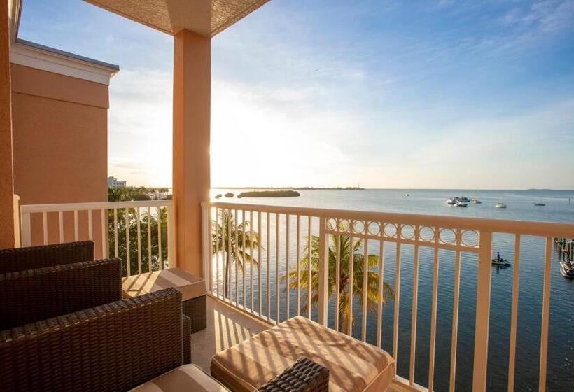 オーシャンビューバルコニー付きワンベッドルームアパートメント, Beachside Resort & Residences