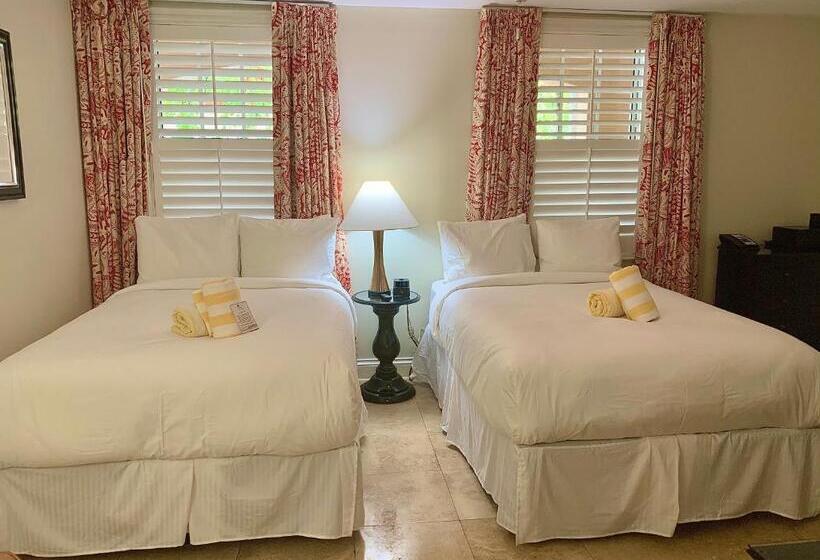 プールビューの２ベッドルームアパート, Beachside Resort & Residences