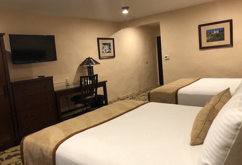 Номер Deluxe, Mission De Oro