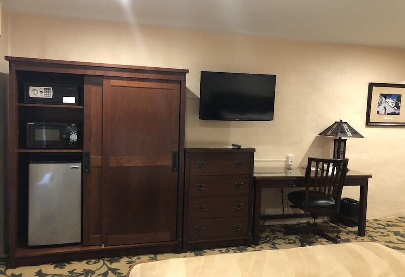 Номер Deluxe, Mission De Oro