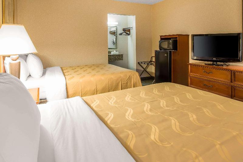 Номер Стандарт, Quality Inn & Suites Mcdonough South I75