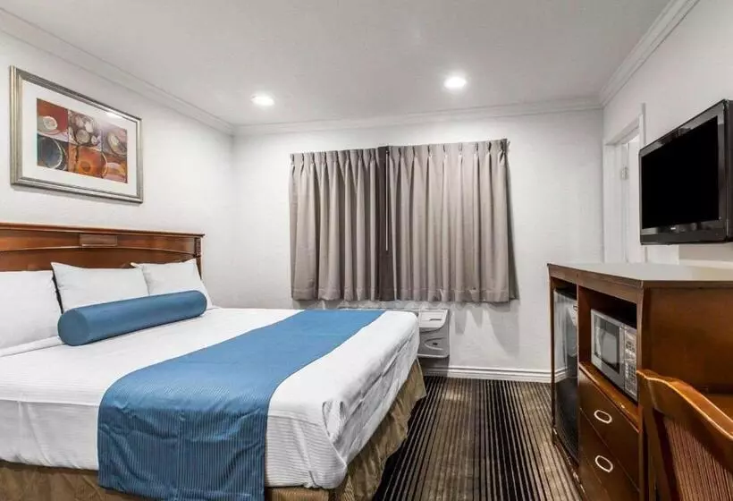 اتاق استاندارد با تخت بزرگ, Rodeway Inn & Suites Pacific Coast Highway