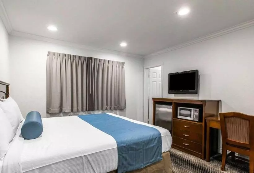 اتاق استاندارد با تخت بزرگ, Rodeway Inn & Suites Pacific Coast Highway
